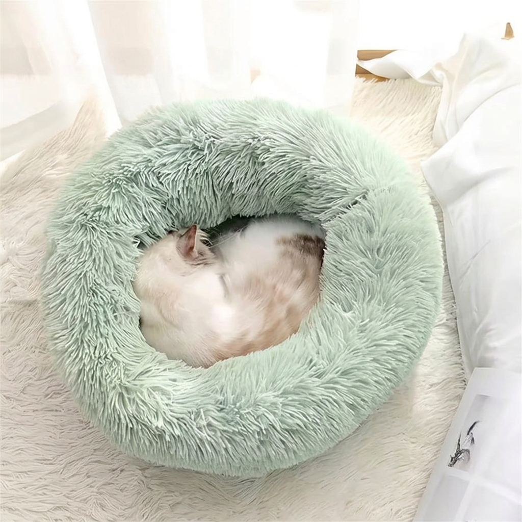 Coussin donut en fausse fourrure — vue 4